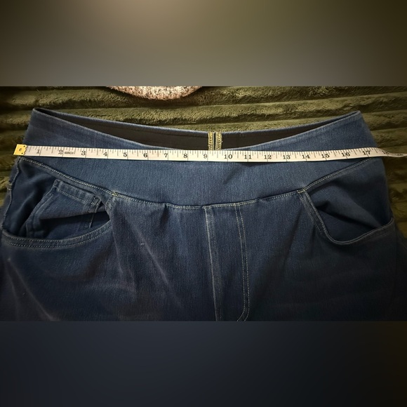 Halara - Halara Flex High Waisted Baggy Wide Leg Jeans - Picture 5 of 6